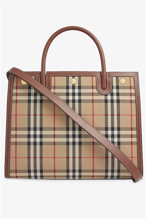 burberry logo plaque tote|burberry tote on succession.